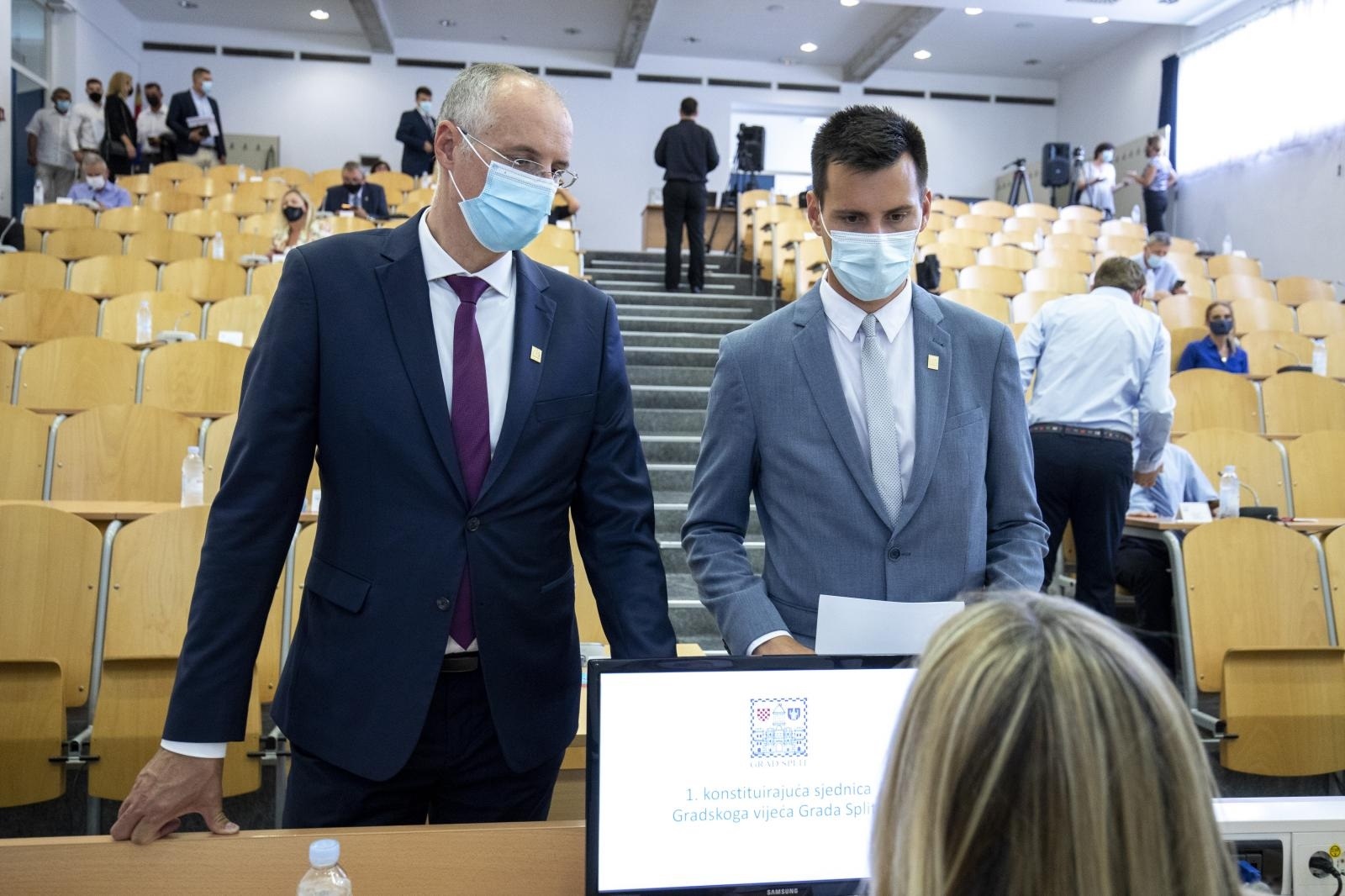 21.06.2021., Split - Odrzana je prva konstituirajuca sjednica Gradskog vijeca Grada Splita.
Bojan Ivosevic, Ivica Puljak
Photo: Miroslav Lelas/PIXSELL
