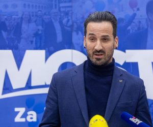 21.12.2020., Zagreb - U prostorijama Mosta predstavljeno je vodstvo te stranke izabrano na unutarstranackim izborima, odrzanim online 20. prosinca. Marin Miletic.
Photo: Davor Puklavec/PIXSELL