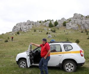 23.05.2020.,Dinara  -Povodom Medjunarodnog dana bioraznolikosti i Dana zastite prirode u Republici Hrvatskoj te zakonodavne inicijative za proglasenje Parka prirode „Dinara“ odrzan je terenski obilazak Dinare u organizaciji Hrvatske gorske sluzbe spasavanja.U obilasku su sudjelovali ministar zastite okolisa i energetike dr. sc. Tomislav Coric sa suradnicima, zupan Splitsko-dalmatinske zupanije Blazenko Boban, gradonacelnik Grada Knina Marko Jelic, procelnik Hrvatske gorske sluzbe spasavanja Josip Granic, alpinist i clan HGSS-a Stipe Bozic te predstavnici nevladinih organizacija.
Photo: Dusko Jaramaz/PIXSELL