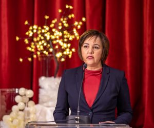 23.12.2020.., Pula - 

U Circolu (Zajednica Talijana Pula) odrzan je prijem za bozicne blagdane i Novu godinu Grada Pule i Istarske zupanije za predstavnike medija. NA prijemu se novinarima obratio Boris Miletic i zamjenica Istarskog zupana Sandra Cakic Kuhar. 

Photo: Srecko Niketic/PIXSELL