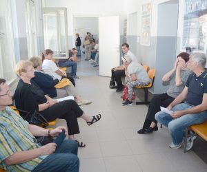 26.06.2018., Sisak - U Domu zdravlja nalaze e ordinacije lijecnika obiteljske medicine. 
U nekim cekaonicama uobicajene su guzve iako je u tijeku tzv.bijeli strajk dok su druge cekaonice prazne. 
Photo: Nikola Cutuk/PIXSELL