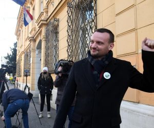 27.01.2021., Zagreb - Nezavisni vijecnik iz Oroslavja, Viktor Simunic, dolazi u USKOK dati izjavu. Photo: Josip Regovic/PIXSELL