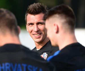 28.05.2018., Rovinj - Na gradskom stadionu odrzan je popodnevni trening hrvatske nogometne reprezentacije. Hrvatski nogometasi u Rovinju se pripremaju za nadolazece Svjetsko prvenstvo koje se odrzava u Rusiji. Mario Mandzukic. Photo: Marko Prpic/PIXSELL