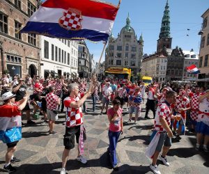 28.6.2021., Kopenhagen - UEFA Europsko prvenstvo 2020, navijaci Hrvatske i Spanjolske u gradu na dan utakmice osmine finala Hrvatske protiv Spanjolske. 
Photo: Goran Stanzl/PIXSELL
