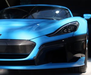 U centru Zagreba građanima pradstavljen super automobil Rimac C-Two 28.09.2018., Zagreb - Na Trgu J.J. Strossmayer gradjanima je predstavljen novi automobil tvrtke Rimac automobili, C_Two, automobil jedinstvenih performansi u svijetu automobilizma.
Photo: Dalibor Urukalovic/PIXSELL