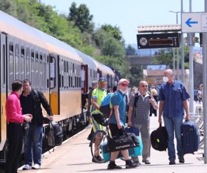 29.05.2021., Split - U suradnji s ceskim prijevoznikom RegioJetom na zeljeznicki kolodvor stigao je prvi vlak s ceskim, slovackim i madjarskim turistima. Program putovanja i boravak u Splitsko-dalmatinskoj zupaniji pripremljen je za 30 predstavnika vodecih ceskih, slovackih i madjarskih medija. Photo: Ivo Cagalj/PIXSELL
