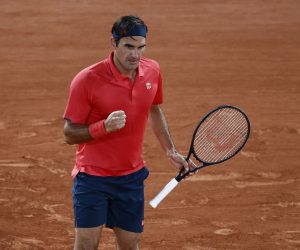 French Open Tennis - French Open - Roland Garros, Paris, France - June 5, 2021 Switzerland's Roger Federer reacts  during his third round match against Germany's Dominik Koepfer REUTERS/Christian Hartmann CHRISTIAN HARTMANN