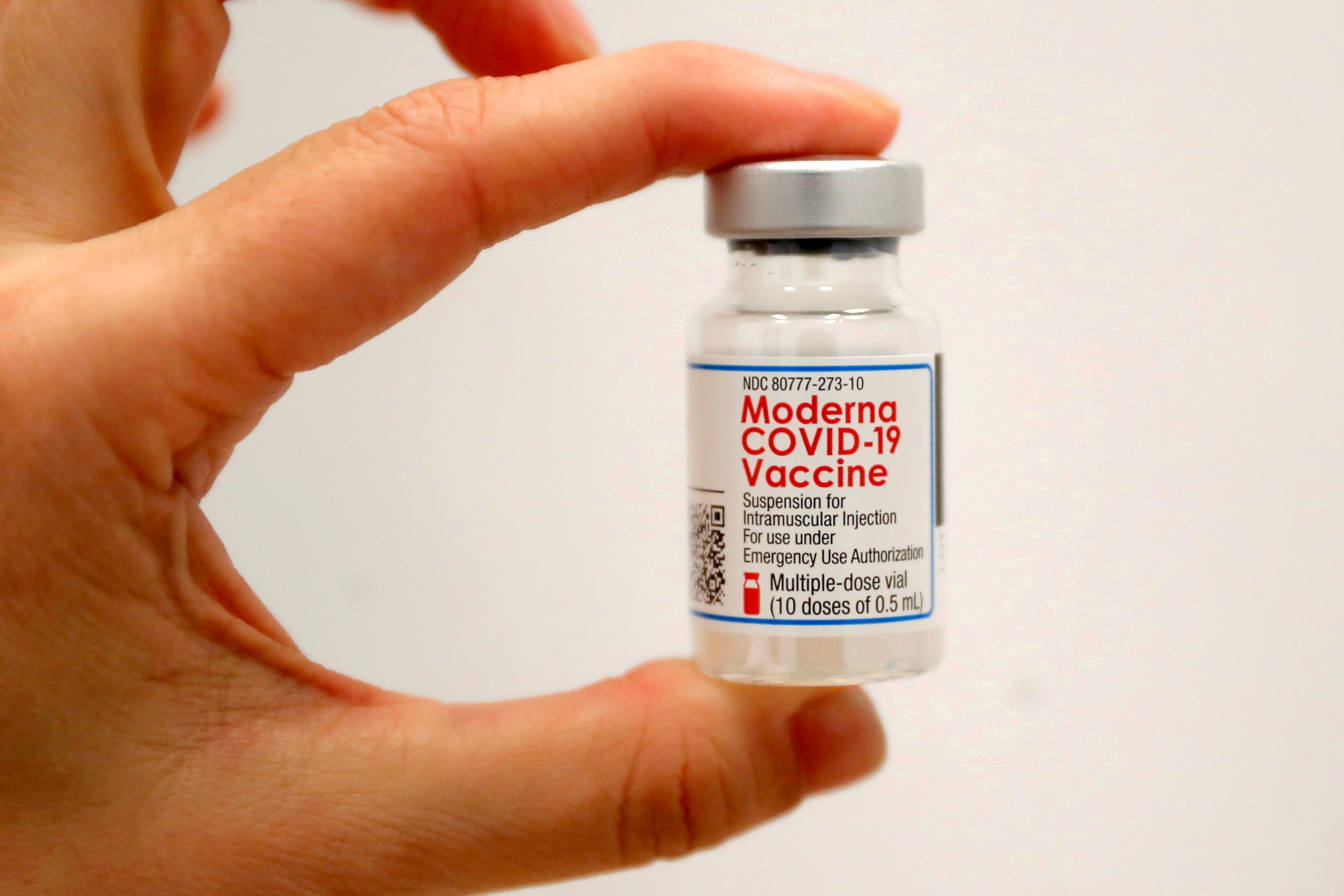 FILE PHOTO: SOMOS Community Care administers Moderna COVID-19 Vaccine at pop-up site in New York FILE PHOTO: A healthcare worker holds a vial of the Moderna COVID-19 Vaccine at a pop-up vaccination site operated by SOMOS Community Care during the coronavirus disease (COVID-19) pandemic in Manhattan in New York City, New York, U.S., January 29, 2021. REUTERS/Mike Segar/File Photo MIKE SEGAR