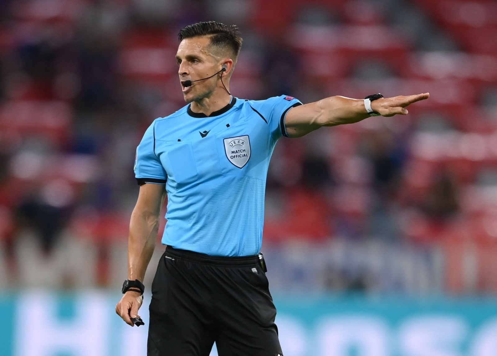 Euro 2020 - Group F - France v Germany Soccer Football - Euro 2020 - Group F - France v Germany - Football Arena Munich, Munich, Germany - June 15, 2021 Referee Carlos del Cerro Grande Pool via REUTERS/Matthias Hangst MATTHIAS HANGST