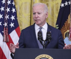 epa09281274 President Joe Biden speaks at the signing of the Juneteenth National Independence Day Act into law in the East Room of the White House, Washington, DC, USA, 17 June 2021.  EPA/OLIVER CONTRERAS / POOL