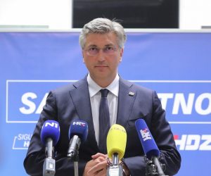 28.06.2021., Zagreb - U sredisnjici HDZ-a odrzana je zajednicka sjednica Predsjednistva i Nacionalnog vijeca HDZ-a, nakon koje je izjavu za medije dao premijer Andrej Plenkovic. 
Photo: Tomislav Miletic/PIXSEL