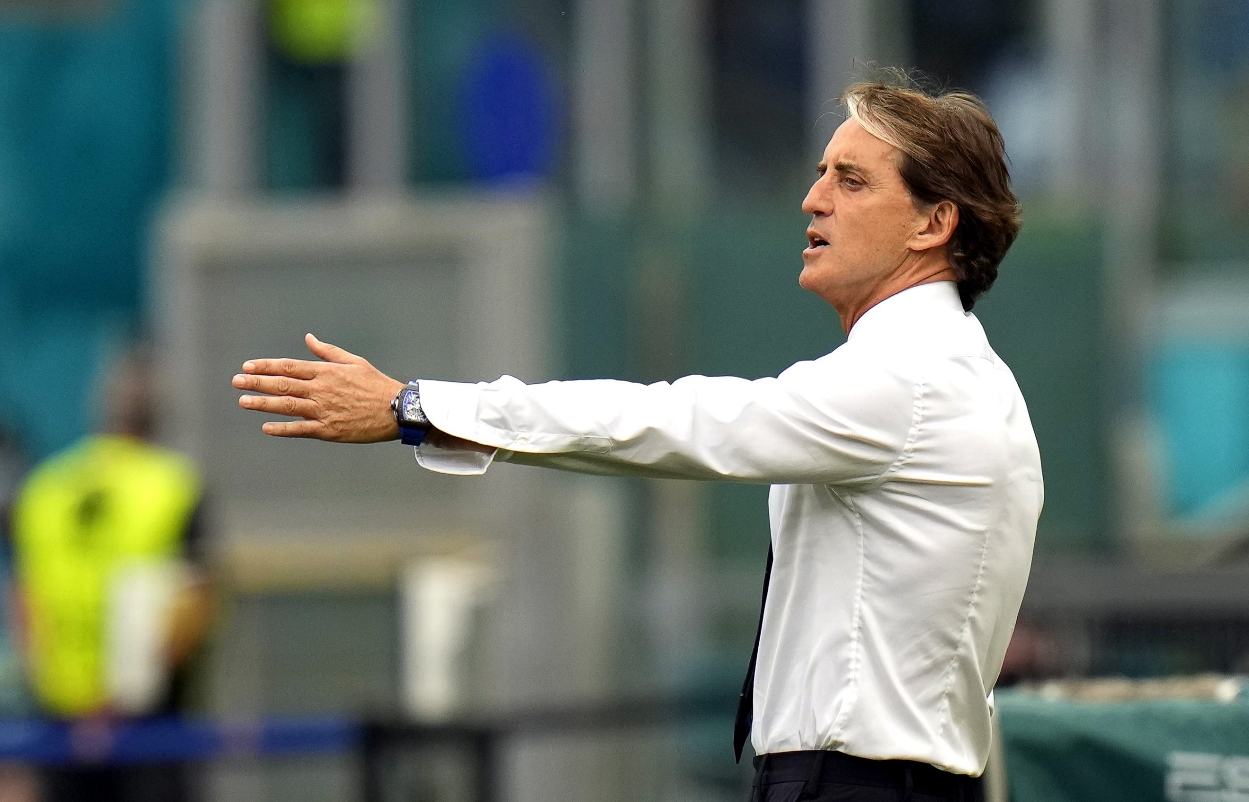 epa09288777 Italy's head coach Roberto Mancini reacts during the UEFA EURO 2020 group A preliminary round soccer match between Italy and Wales in Rome, Italy, 20 June 2021.  EPA/Alessandra Tarantino / POOL (RESTRICTIONS: For editorial news reporting purposes only. Images must appear as still images and must not emulate match action video footage. Photographs published in online publications shall have an interval of at least 20 seconds between the posting.)