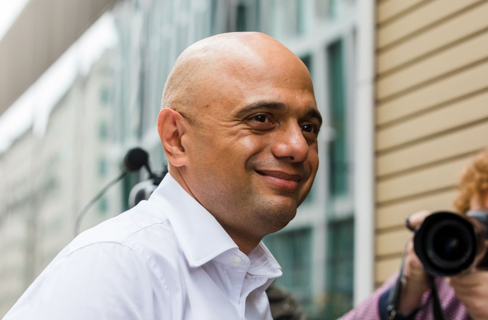 epa09307389 British Health Secretary Sajid Javid arrives at the Department of Health and Social Care in London, Britain, 28 June 2021. Sajid Javid was appointed as the new Health Secretary on 26 June 2021 after the former Health secretary Matt Hancock resigned from his office.  EPA/VICKIE FLORES