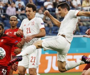 epa09318621 Gerard Moreno of Spain takes a shot at goal during the UEFA EURO 2020 quarter final match between Switzerland and Spain in St.Petersburg, Russia, 02 July 2021.  EPA/Anatoly Maltsev / POOL (RESTRICTIONS: For editorial news reporting purposes only. Images must appear as still images and must not emulate match action video footage. Photographs published in online publications shall have an interval of at least 20 seconds between the posting.)