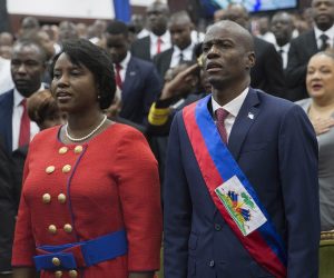 epa09328362 (FILE) - Haitian President Jovenel Moise (R) poses with his wife Martine Marie Etienne Joseph (L), during his investiture ceremony, at Legislative Palace in Poirt-Au-Prince, Haiti, 07 February 2017 (reissued 07 July 2021). According to a statement by Haiti's interim Prime Minister Claude Joseph cited by media, Haiti's President Jovenel Moise has allegedly been killed by a group of unidentified people who had entered his private residence, while his wife Martine was reportedly injured.  EPA/ORLANDO BARRIA *** Local Caption *** 55642594
