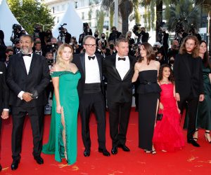 epa09332093 (L-R) Gregory di Meglio, Moussa Maaskri, Abigail Breslin, Tom Mccarthy, Matt Damon, Camille Cottin, Lilou Siauvaud, Igor Azougli arrive for the screening of 'Stillwater' during the 74th annual Cannes Film Festival, in Cannes, France, 08 July 2021. The movie is presented Out of Competition of the festival which runs from 06 to 17 July.  EPA/SEBASTIEN NOGIER