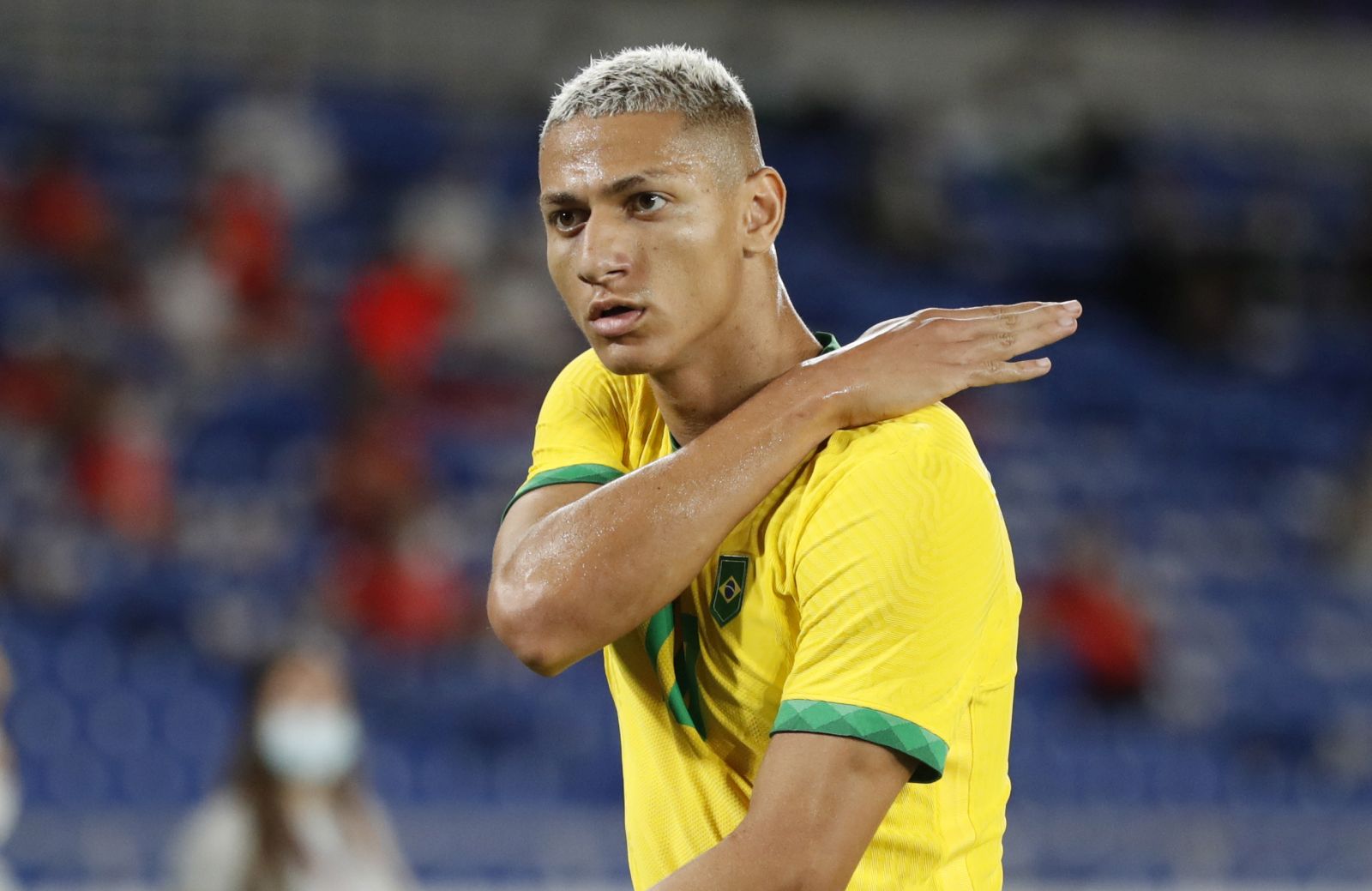 epa09357998 Richarlson of Brazil celebrates his scoring 1-0  during the men's soccer group stage match between Germany and Brazil at the Tokyo 2020 Olympic Games in Yokohama, Japan, 22 July 2021.  EPA/KIYOSHI OTA