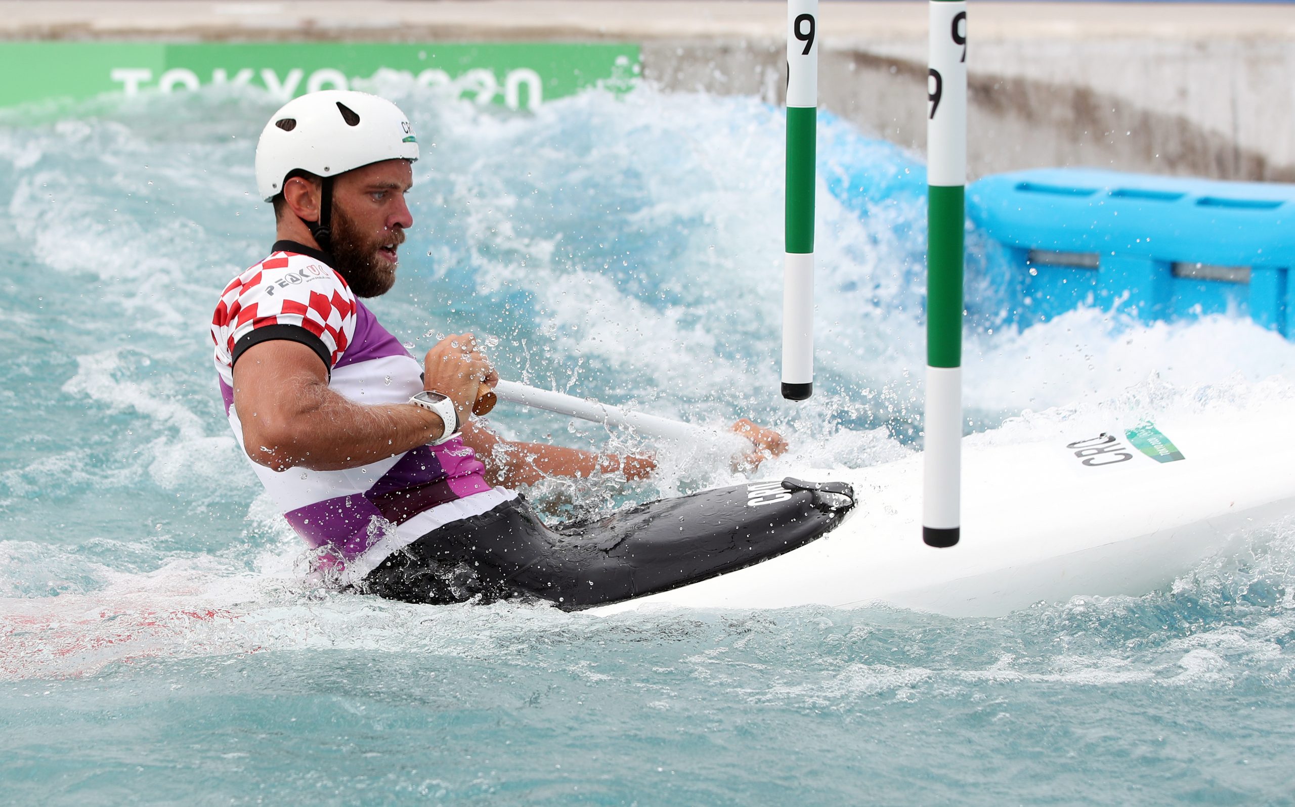 Tokio, 26.07.2021 - Hrvatski kanuist Matija Marinic nije se uspio plasirati u finale slaloma na divljim vodama na Olimpijskim igrama u Tokiju, on je u polufinalu ostvario 11. vrijeme, a u borbu za medalje ce najbrih 10.
foto HINA/ Damir SENCAR/ ds