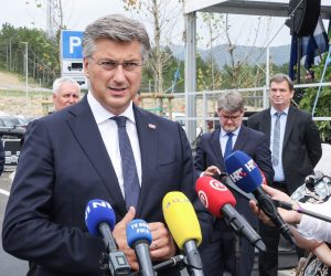 Cerovje, 26.07.2021. - Predsjednik Vlade Andrej Plenković  sudjelovao je na svečanosti puštanja u promet dionice Istarskog ipsilona Cerovlje - Lupoglav u punom profilu ceste. Na fotografiji Andrej Plenković.
foto HINA/ Admir BULJUBAŠIĆ/ abu