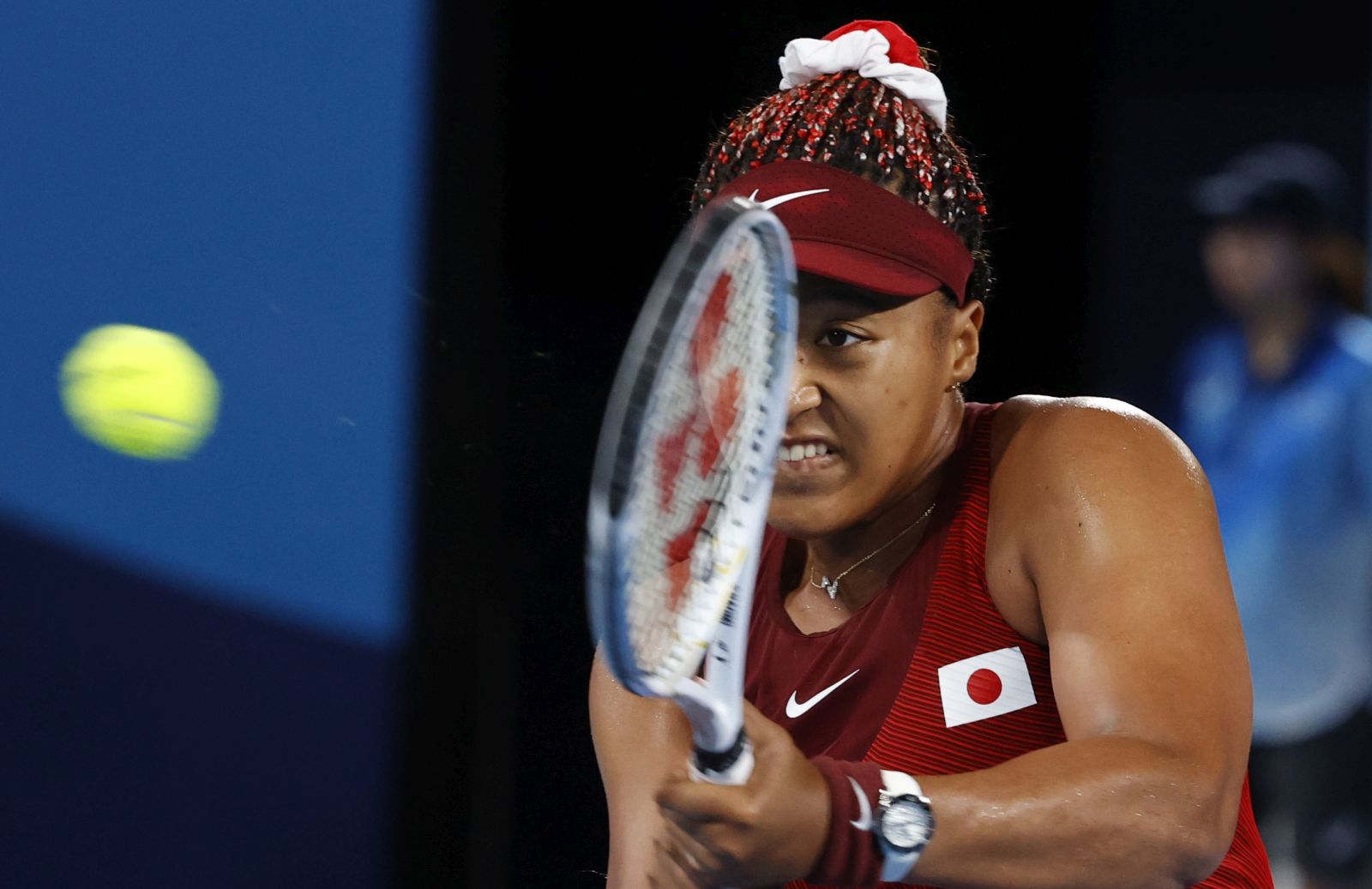 epa09368822 Naomi Osaka of Japan in action against Marketa Vondrousova of the Czech Republic during the Women's Singles Third Round Tennis events of the Tokyo 2020 Olympic Games at the Ariake Coliseum in Tokyo, Japan, 27 July 2021.  EPA/MICHAEL REYNOLDS
