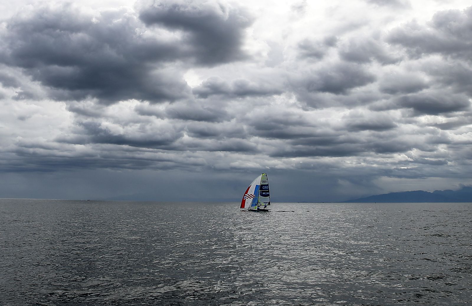 epa09369796 Sime Fantela and Mihovil Fantela of Croatia compete in the 49er Men's Skiff during the Sailing events of the Tokyo 2020 Olympic Games in Enoshima, Japan, 27 July 2021.  EPA/OLIVIER HOSLET