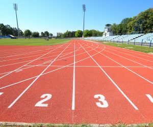 01.07.2020., Karlovac - Zavrsili su radovi na uredenju i obnovi travnjaka i atletske staze na stadionu Branko Cavlovic Cavlek. Ukupna vrijednost investicije je oko 7 milijuna kuna a sufinanciran sredstvima Grada Karlovca s Drzavnim uredom za sport i Hrvatskim nogometnim savezom.
Photo: Kristina Stedul Fabac/PIXSELL