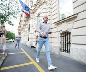05.07.2019., Zagreb - Ljubo Pavasovic Viskovic izlazi iz USKOK-a nakon sto su obavljenja ispitivanja njegovih klijenata. Photo: Filip Kos/PIXSELL
