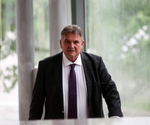 06.05.2021., Zagreb - Radmir Cacic dolazi na sastanak sastanak vladajuce vecine u Nacionalnu i sveucilisnu knjiznicu. Photo: Zeljko Hladika/PIXSELL