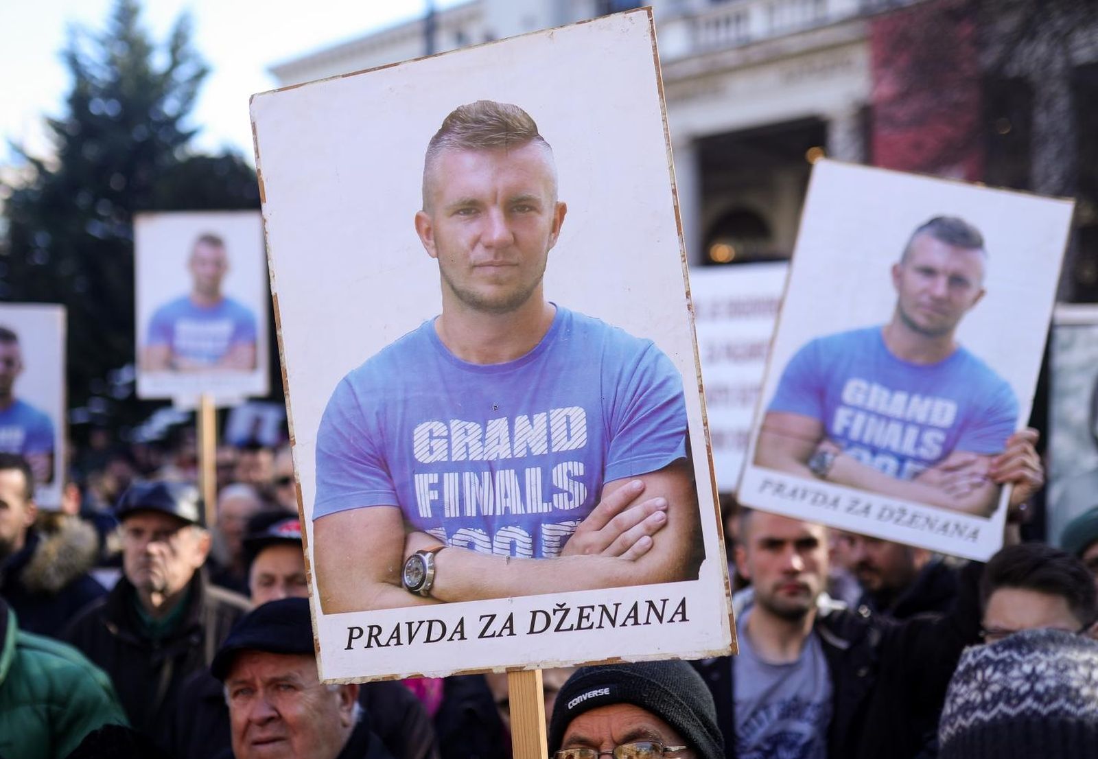 08.02.2020., Sarajevo, Bosna i Hercegovina - Na platou ispred Narodnog kazalista odrzan je prosvjed "Probudite se, ljudi! Djecu nam ubijaju". Povod je cetvrta godisnjica kako je Dzenan Memic ubijen pod nerazjasnjenim okolnostima.
Photo: Armin Durgut/PIXSELL