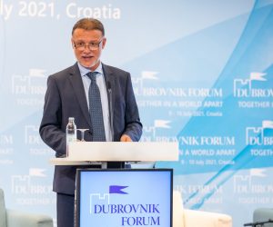 10.07.2021., Hotel Palace, Dubrovnik - U hotelu Palace odrzana je 14. medjunarodna konferencija Dubrovnik forum posvecena postpandemijskoj geopolitici i utjecaju  na svjetsku ekonomiju. Predsjednik Sabora Gordan Jandrokovic Photo: Grgo Jelavic/PIXSELL