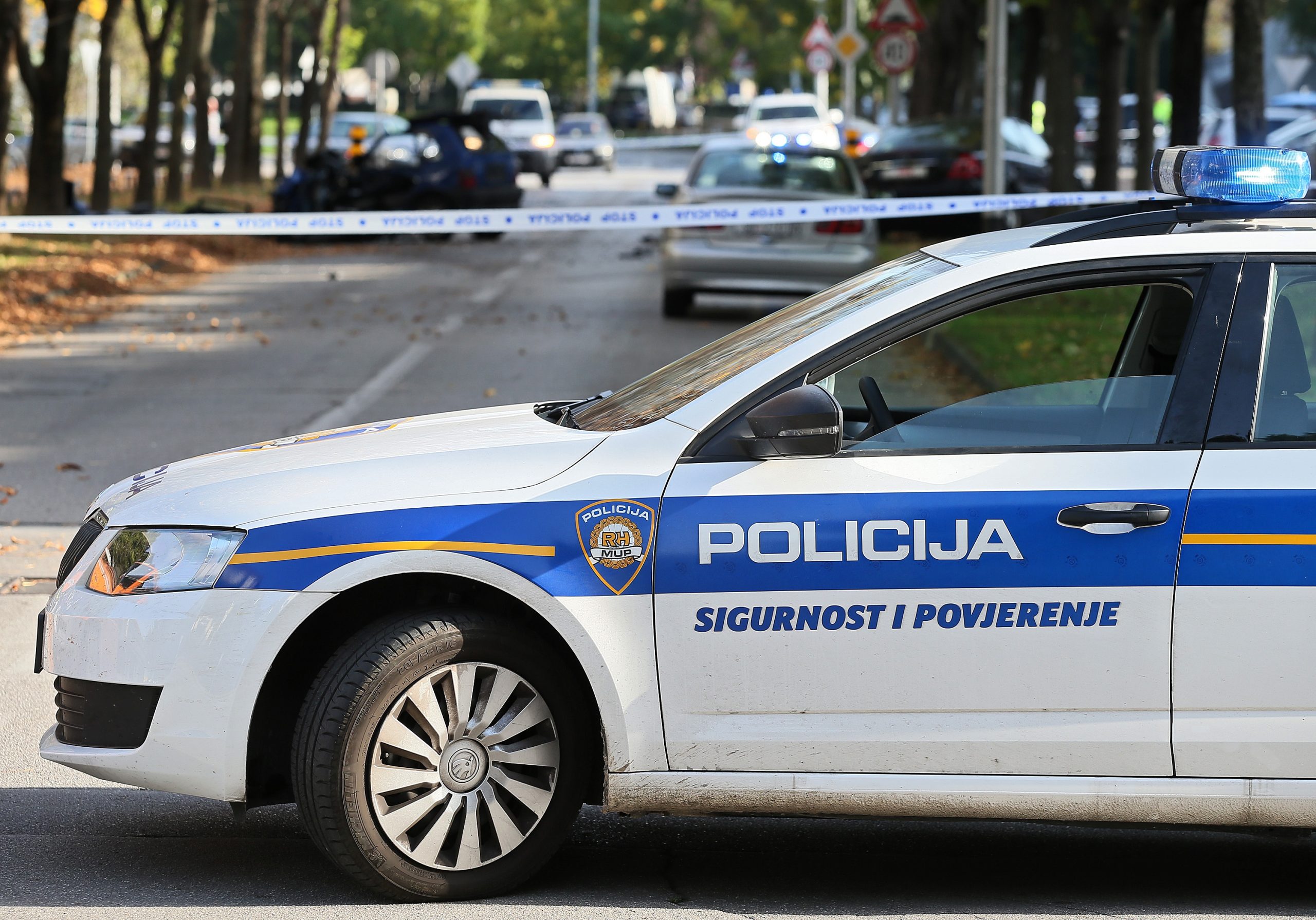 11.10.2014., Zagreb - Jedna je osoba poginula u prometnoj nesreci u kojoj su rano jutros u ulici Bernarda Vukasa sudjelovala tri vozila. 
Photo: Jurica Galoic/PIXSELL