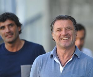 21.08.2012., Zagreb - Stadion Maksimir, igraliste Hitrec Kacijan, nogometasi GNK Dinama odradili su posljedni trening uoci sutrasnje utakmice Play-off Lige prvaka protiv NK Maribora. Zdravko Mamic, Zoran Mamic.
Photo: Marko Lukunic/PIXSELL