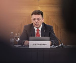 13.07.2021.,Zagreb -  12. Sjednica skupstine Hrvatske gospodarske komore, na kojoj ce se  odlucivati  o prijedlozima da se privremeno ukine obveza placanja clanarine radi razornog potresa na podrucju Sisacko-moslavacke zupanije, kao i da se do kraja godine privremeno ukine obveza placanja clanarine clanicama s podrucja Pozesko-slavonske zupanije s obzirom na snazno nevrijeme koje je zahvatilo to podrucje krajem lipnja. Uz to, clanovima skupstine bit ce predstavljen i raspravljat ce i o prijedlogu novog zakona o HGK.
Photo: Robert Anic/PIXSELL