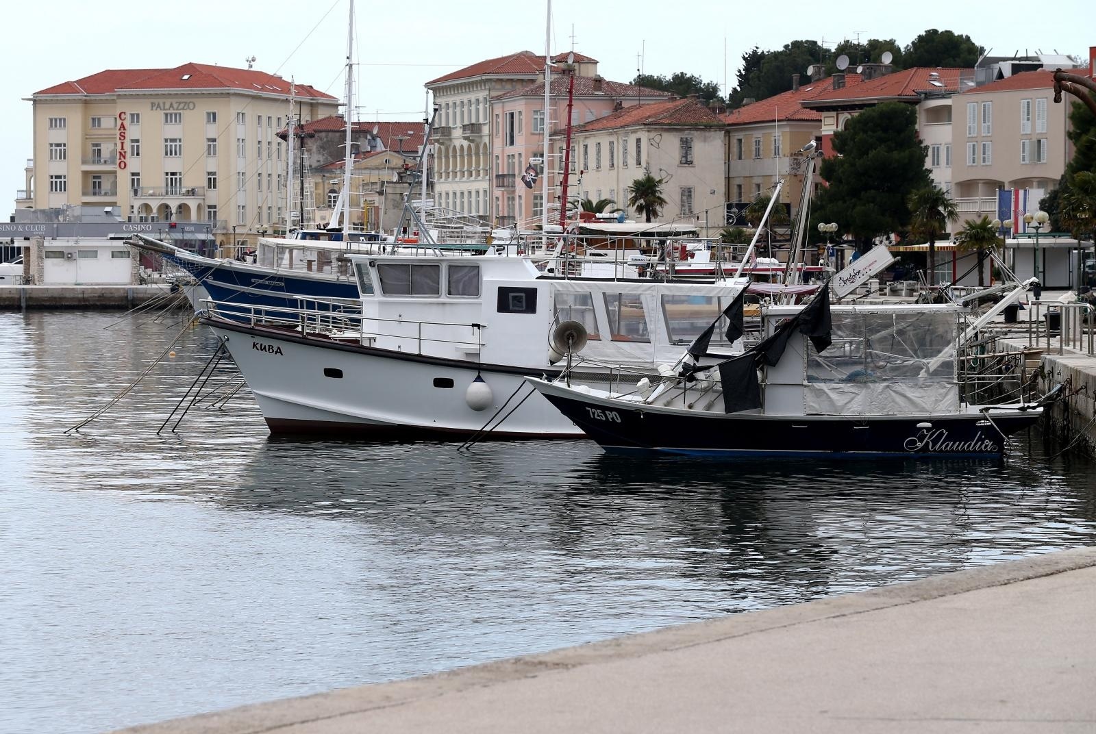 15.01.2018., Porec - Grad Porec domacin je skupine B Europskog rukometnog prvenstva. Porec je grad u Hrvatskoj smjesten na zapadnoj obali poluotoka Istre. Grad, koji je star gotovo dvije tisuce godina, nalazi se u luci koju od mora stiti otocic Sveti Nikola. Od oko 10.500 stanovnika grada, vecina zivi u predgradjima. Porecka opcina ima ukupno oko 20.000 stanovnika.
Photo: Igor Kralj/PIXSELL