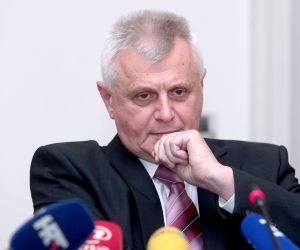 17.05.2016., Zagreb - Odbor za Ustav, Poslovnik i politicki sustav nastavio  je  razgovore s kandidatima za ustavne suce. Zeljko Potocnjak.
Photo: Patrik Macek/PIXSELL