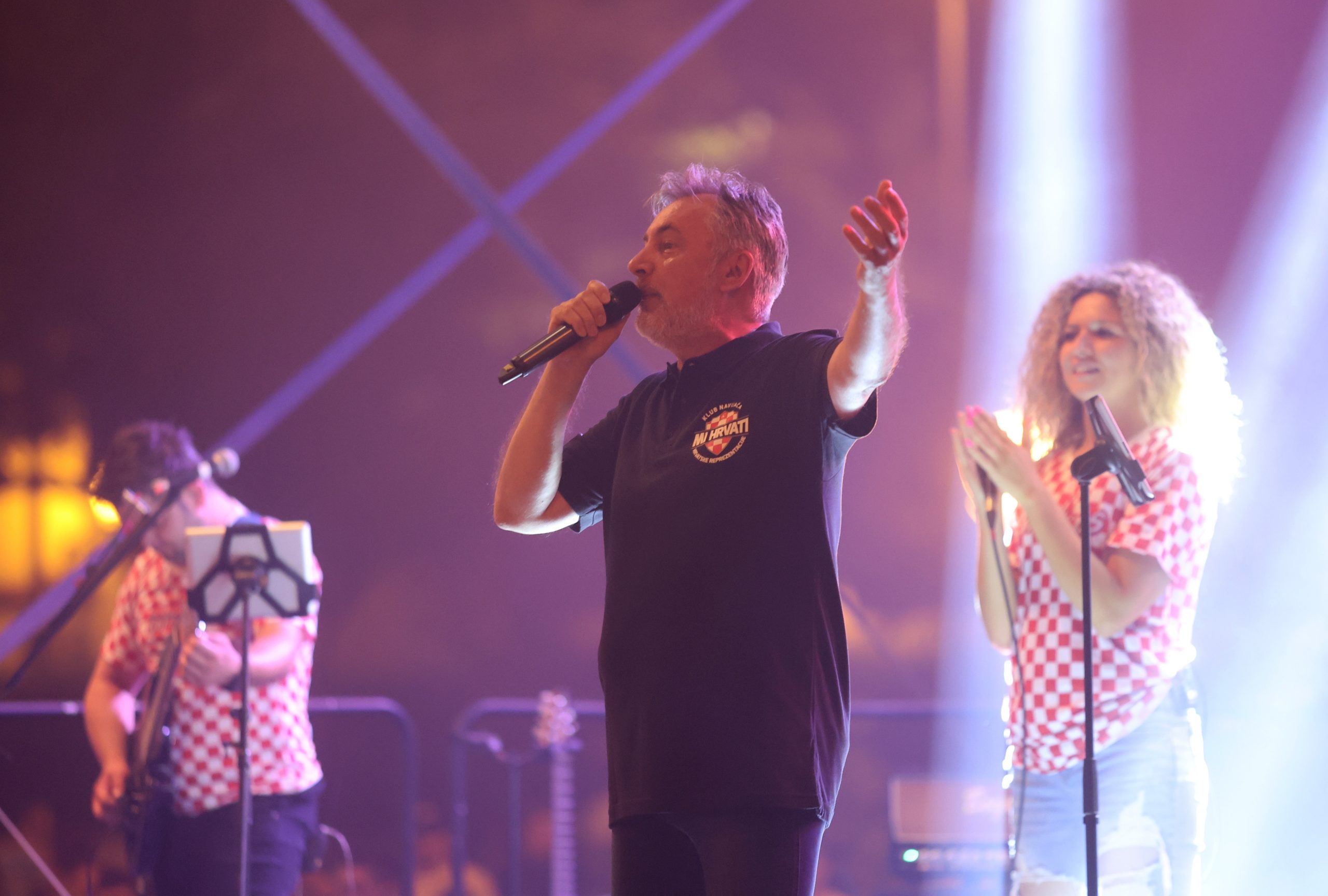 22.06.2021., Zagreb - Miroslav Skoro pjevao na Trgu bana Josipa Jelacica nakon utakmice Hrvatska-Skotska. Photo: Marko Prpic/PIXSELL
