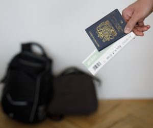 22.07.2021., Zagreb - Hrvatski zavod za javno zdravstvo (HZJZ) priopcilo je da se za dolaske u Hrvatsku iz Ujedinjenog Kraljevstva, Cipra i Ruske Federacije kao dodatna mjera uvodi negativan test na COVID-19, bez obzira je li osoba cijepljena ili je preboljela COVID-19. Photo: Davor Puklavec/PIXSELL