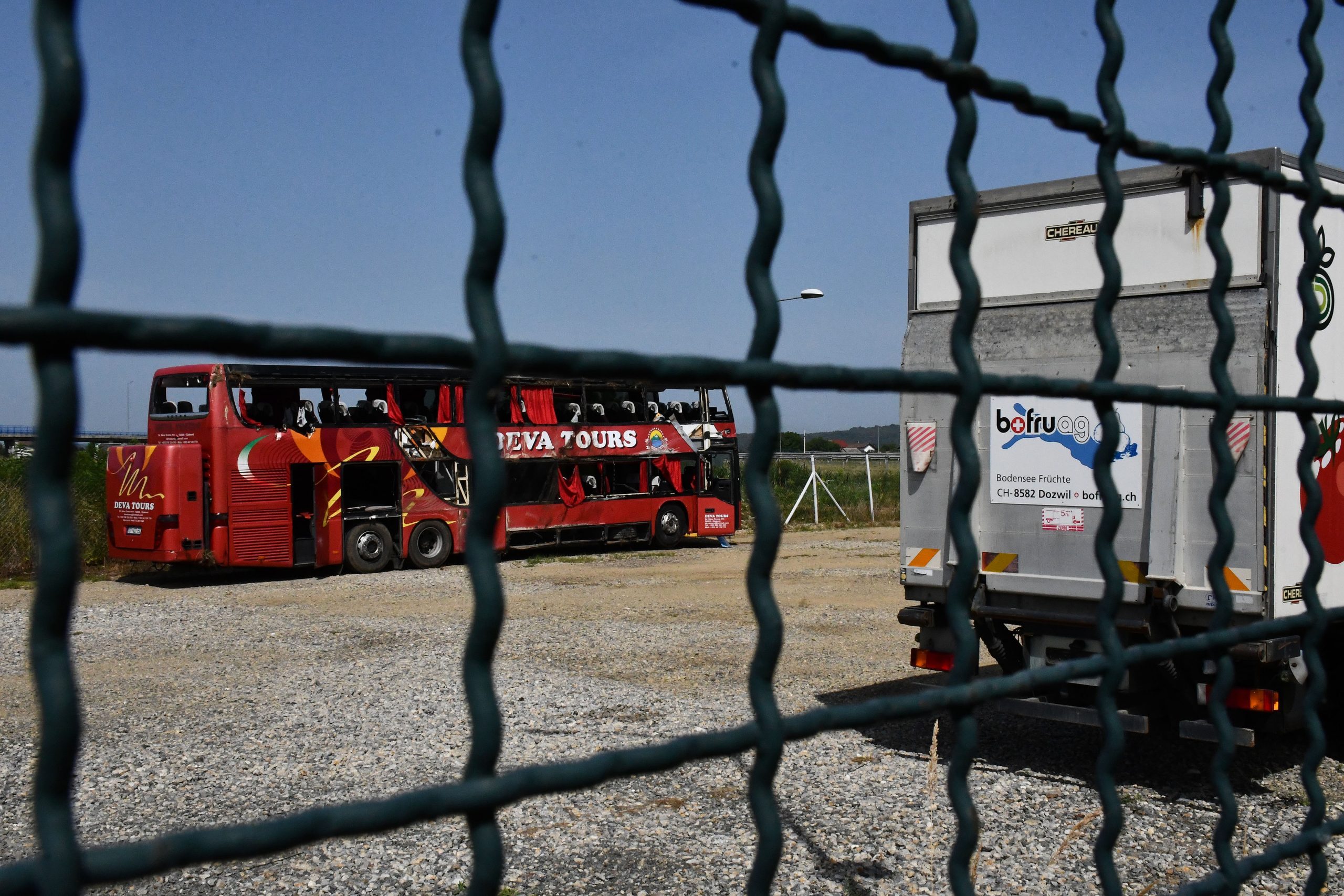 27.07.2021., Slavonski Brod - Autobus u kojem je zivot izgubilo deset putnika, a vise od cetrdeset je ozlijedjeno biti ce podvrgnut dodatnom prometnom vjestacenju. Photo: Ivica Galovic/PIXSELL