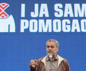 27.09.2014., Zagreb - Kosarkaski klub Cibona organizirala je dogadjanje na Trgu bana Josipa Jelacica u sklopu kojeg je predstvljena momcad za nadolazecu kosarkasku sezonu. Photo: Marko Lukunic/PIXSELL