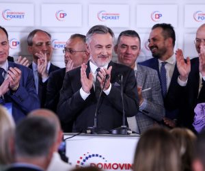 30.05.2021., Zagreb - Izborni stozer u drugom krugu kandidata Domovinskog pokreta i Zelene liste za gradonacelnika Zagreba Miroslava Skore u hotelu International. Nakon objave rezultata Skoro se obratio javnosti, priznao poraz i cestitao Tomasevicu. Photo: Marin Tironi/PIXSELL