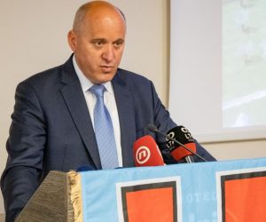 17.05.2021., Hotel Adria, Dubrovnik - Zupanijski i gradski HDZ se konferencijom za medije osvrnuo na rezultate lokalnih izbora 2021. Predsjednik Zupanijske organizacije HDZ-a Dubrovacko-neretvanske zupanije Branko Bacic Photo: Grgo Jelavic/PIXSELL