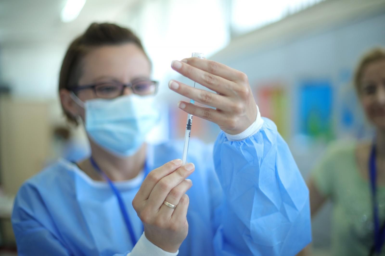 30.06.2021., Zagreb - Dom sportova. Hrvatski zavod za javno zdravstvo i Medicinski fakultet Sveucilista u Zagrebu organizirali su cijepljenje bez narucivanja iskljucivo prvom dozom cjepiva Comirnaty, Pfizer - BioNTech. Photo: Sanjin Strukic/PIXSELL
