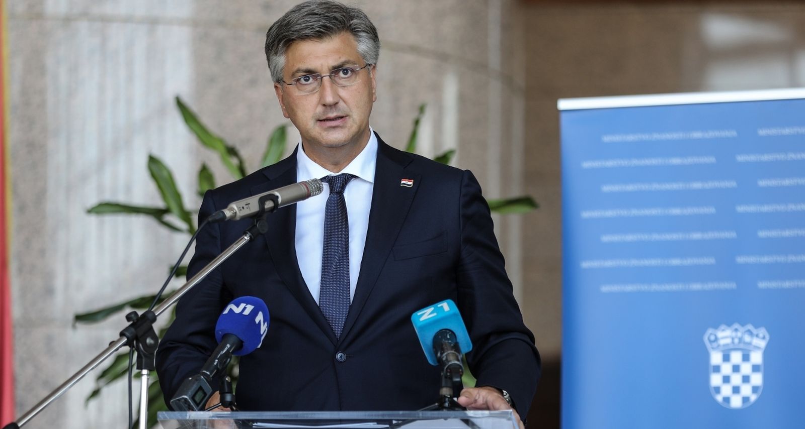 07.07.2021., Zagreb - U atriju Nacionalne i sveucilisne knjiznice odrzana je svecanost urucivanja ugovora dobitnicima bespovratnih sredstva na temelju provedenog javnog poziva Ministarstva znanosti i obrazovanja kojim je osigurano vise od dvije milijarde kuna za obnovu visokih ucilista i javnih znanstvenih instituta ostecenih potresom. Predsjednik Vlade Andrej Plenkovic Photo: Robert Anic/PIXSELL