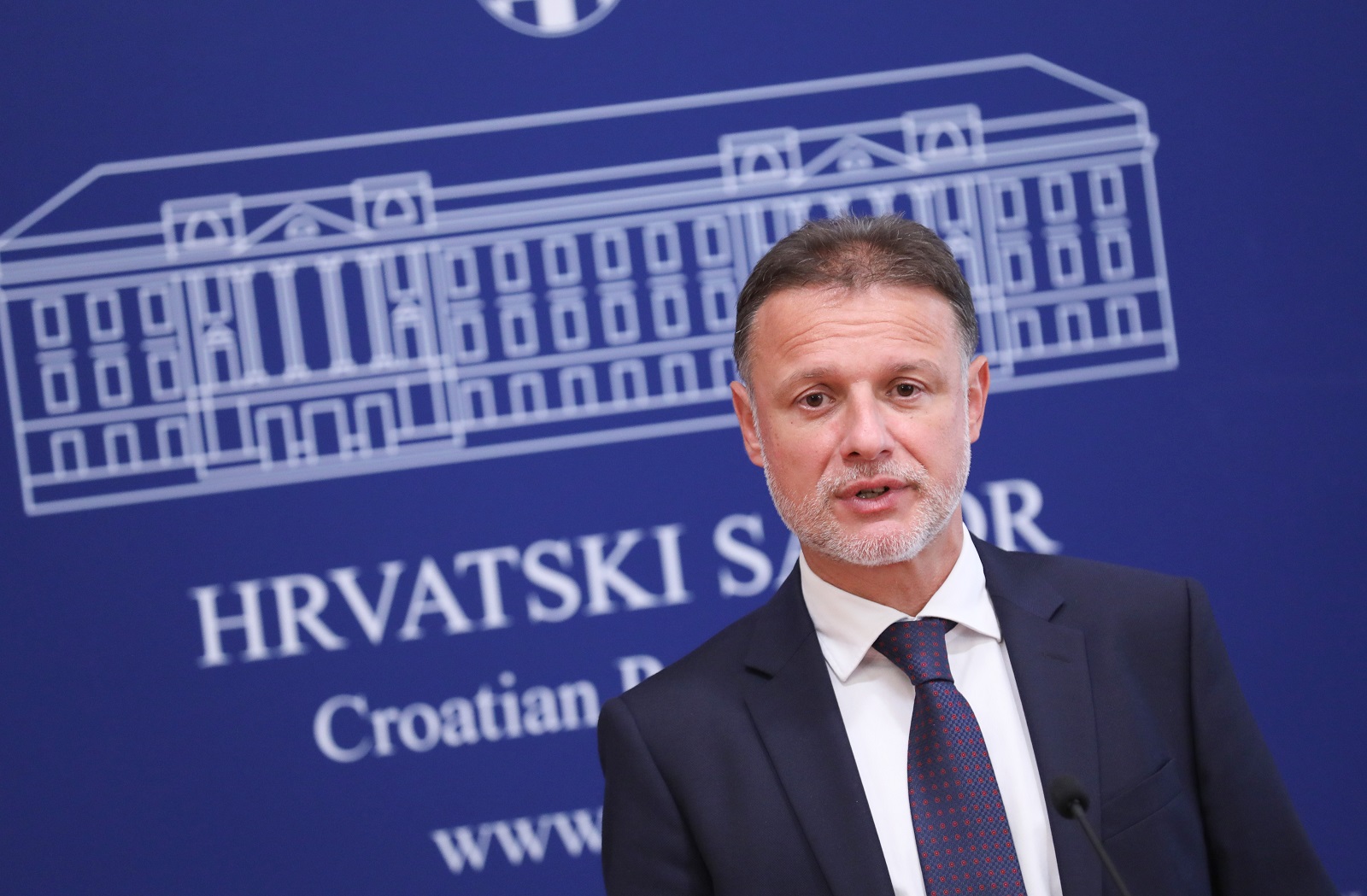 Zagreb, 15.07.2021. -  Hrvatski sabor, izjava za medije Gordana Jandrokovića nakon 7. sjednice te prije početka godišnjeg odmora saborskih zastupnika. Na fotografiji Gordan Jandroković.
foto HINA/ Admir BULJUBAŠIĆ/ abu