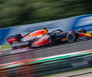 epaselect epa09379995 Dutch Formula One driver Max Verstappen of Red Bull steers his car during the first free practice session of the Hungarian Formula One Grand Prix at the Hungaroring circuit in Mogyorod, Hungary, 30 July 2021. The Hungarian Formula One Grand Prix will take place on 01 August 2021.  EPA/Zoltan Balogh HUNGARY OUT