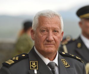 Knin, 04.08.2021 - Zoran Milanoviæ priredio je prijem za ratne zapovjednike iz Domovinskog rata na Kninskoj tvrðavi. Na slici Pavao Miljavac. foto HINA/ Mario STRMOTIÆ/ ik