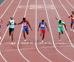 epa09397789 Steven Gardiner (3-L) of the Bahamas wins the Men's 400m final during the Athletics events of the Tokyo 2020 Olympic Games at the Olympic Stadium in Tokyo, Japan, 05 August 2021.  EPA/WU HONG