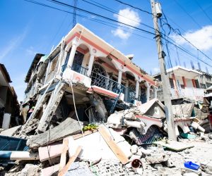 epaselect epa09414114 A view of the damage caused by a 7.2 magnitude earthquake in Los Cayos, Haiti, 14 August 2021. The earthquake struck at 08:29 local time (12.29 GMT) northeast of Saint-Louis du Sud, in southern Haiti, and had a depth of 10 kilometers, according to the United States Geological Survey (USGS).  EPA/Ralph Tedy Erol