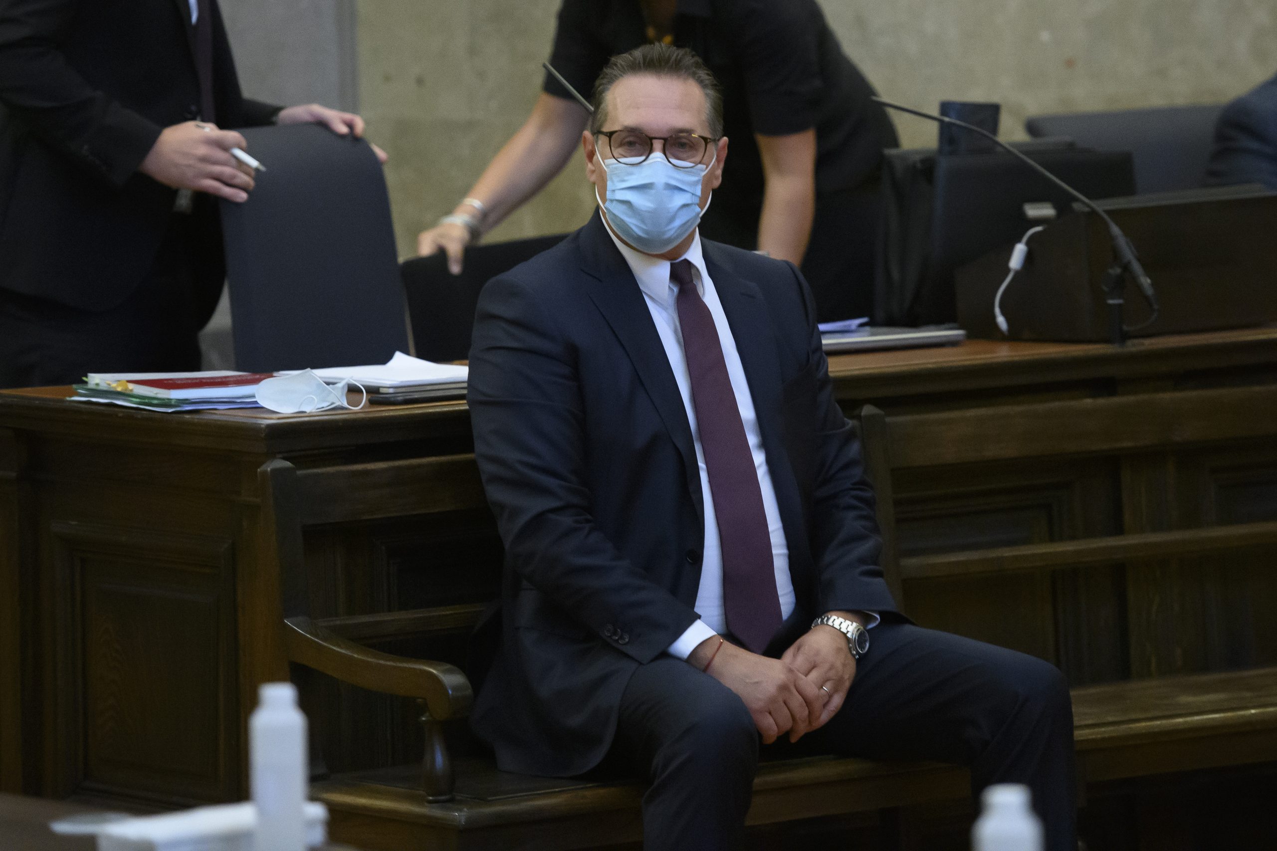 epa09431634 Heinz Christian Strache, former Austrian Vice Chancellor and former leader of the far-right Austrian Freedom Party (FPOe), arrives for a session of his trial at the Regional Court Landesgericht für Strafsachen Wien in Vienna, Austria, 27 August 2021. The case is about the accusation that Strache helped to change the law in favor of a party donor of the FPOe and has its roots in the 'Ibiza-gate' scandal. The 'Ibiza-gate' scandal brought down the right-wing coalition government in Austria in May 2019, when a video emerged of Strache and several other people, filmed in a villa on the Spanish island of Ibiza.  EPA/CHRISTIAN BRUNA