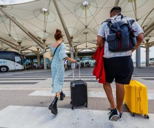 01.08.2021., Kastela  - Guzva u Zracnoj luci Split.
Subota i Nedjelja zracnoj luci Split - Kastela je donjela 36 000 putnika te 150 zrakoplova na redovnim linijama te 40 privatnih aviona.
Photo: Zvonimir Barisin/PIXSELL